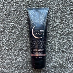 Bath & Body Works Into the Night Ultimate Hydration Body Cream
